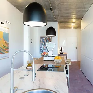 Columbano - Boutique Ensuites, Cokitchen & Parking Guest house Lisbon