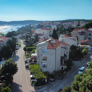 Antic Apartman Póla