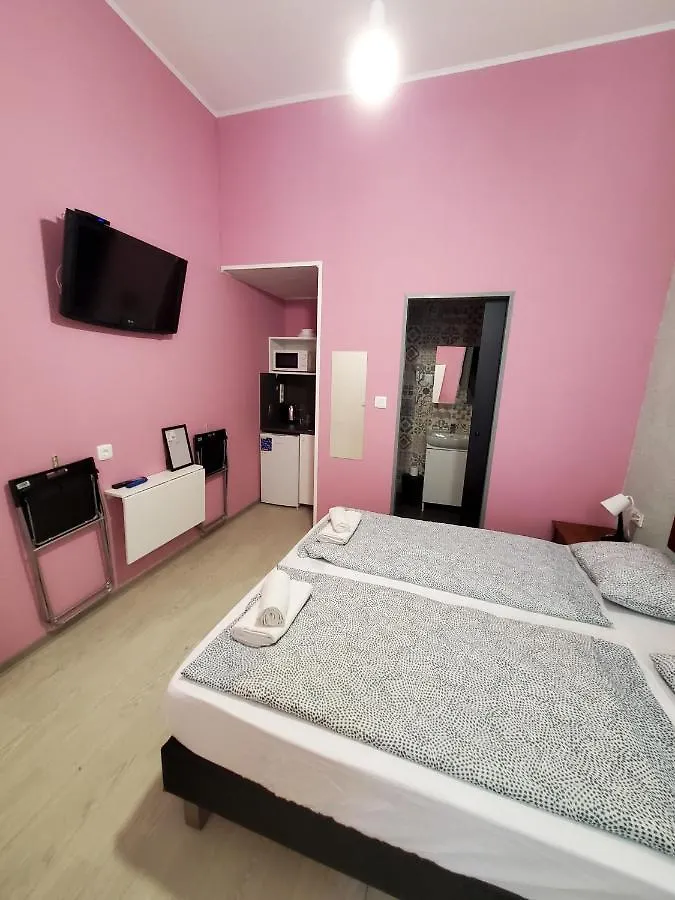 Klauzal19 Rooms contacts